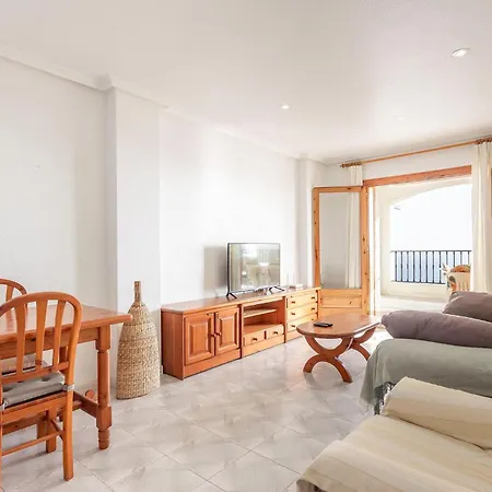 Lovely In With Kitchenette Apartment *